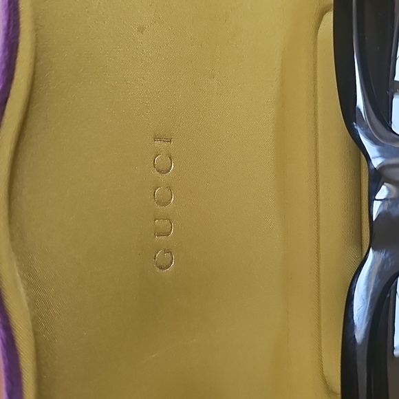 Gucci ladies sunglasses - Picture 2 of 6